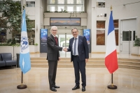 M. David Kimelfeld, Président du Grand Metropole de Lyon avec le Sécretaire Général d'INTERPOL M. Jürgen Stock